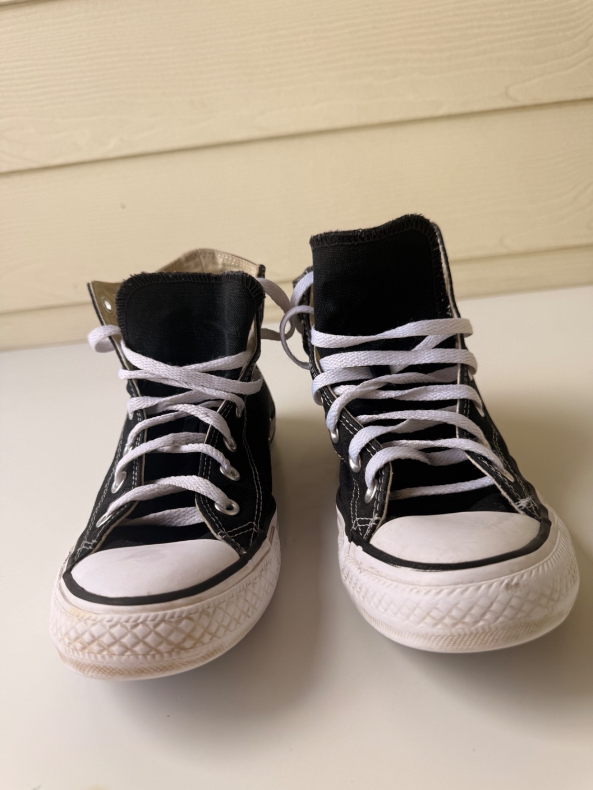 Converse Chuck Taylor All Star High Top Black Canvas Shoes Women’s Size 8 EUC