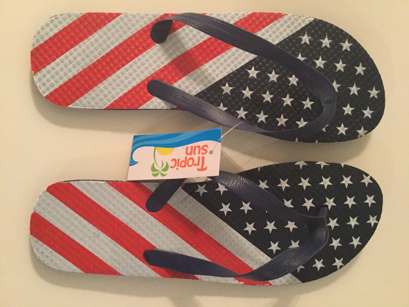 patriotic USA flip flops Size 7 8 flag American stars stripe shoes