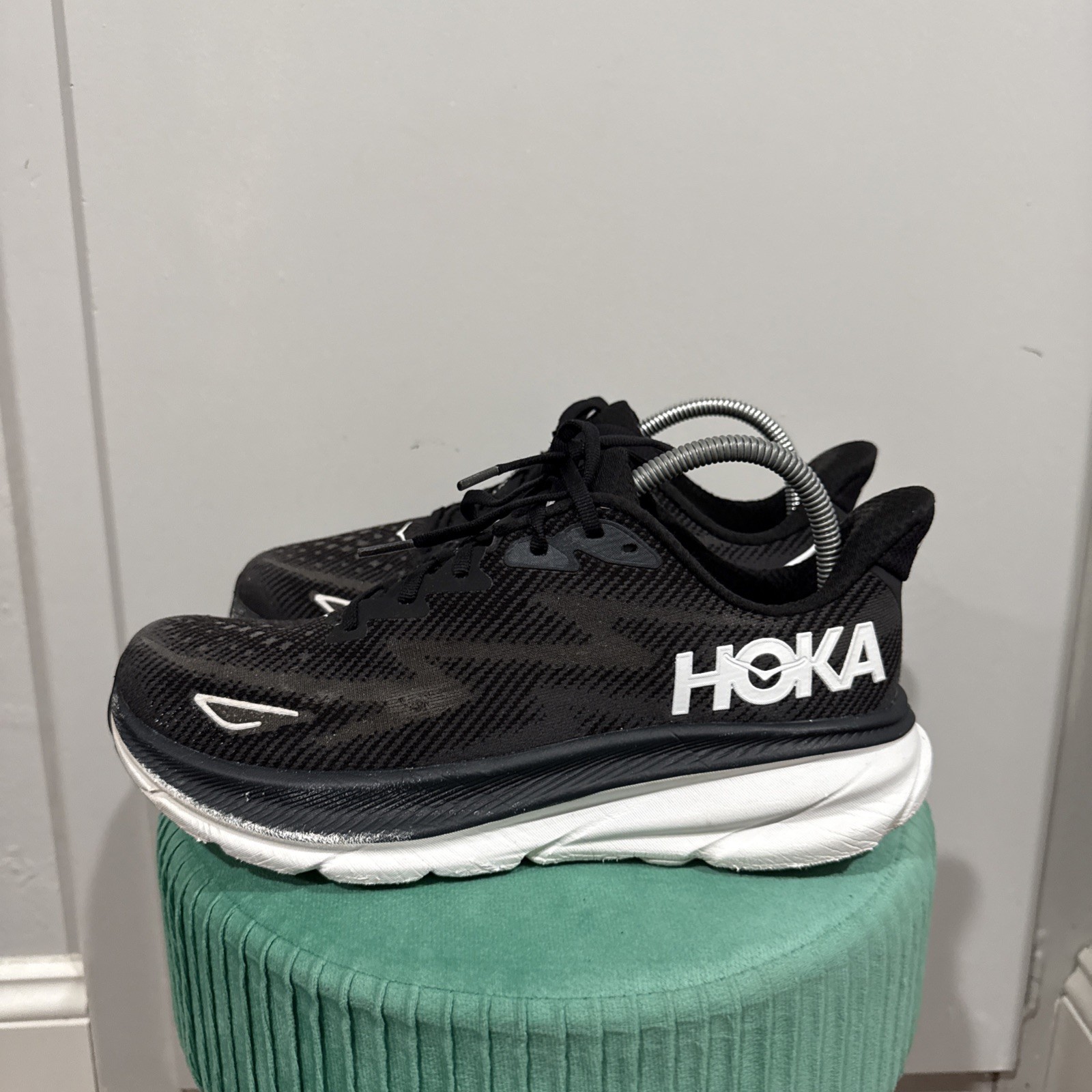 Hoka Clifton 9 Black White Running Shoes 1127896 BWHT Women’s Size 9.5 B