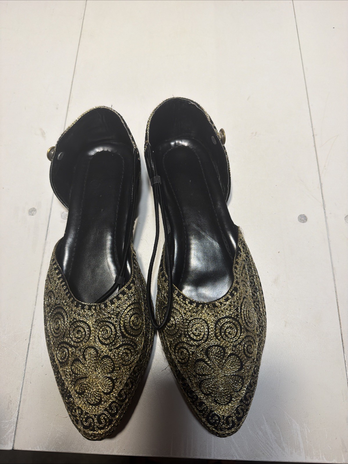 “Handmade Punjabi Jutti Women Black Gold Embroidered Khussa Bridal Flats Mojari”