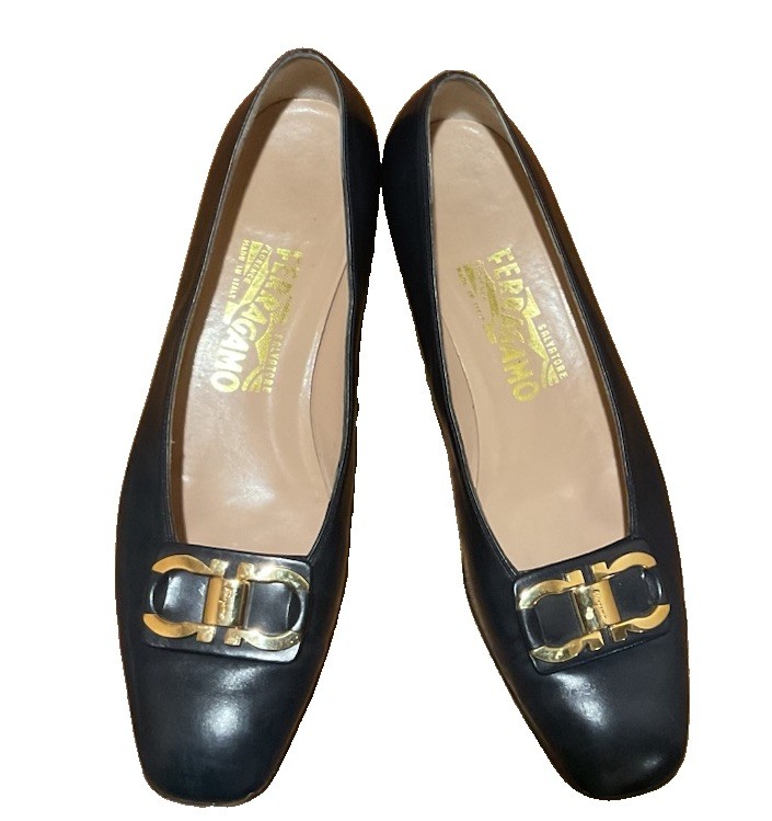 salvatore ferragamo women shoes 9.5 leather Navy Blue