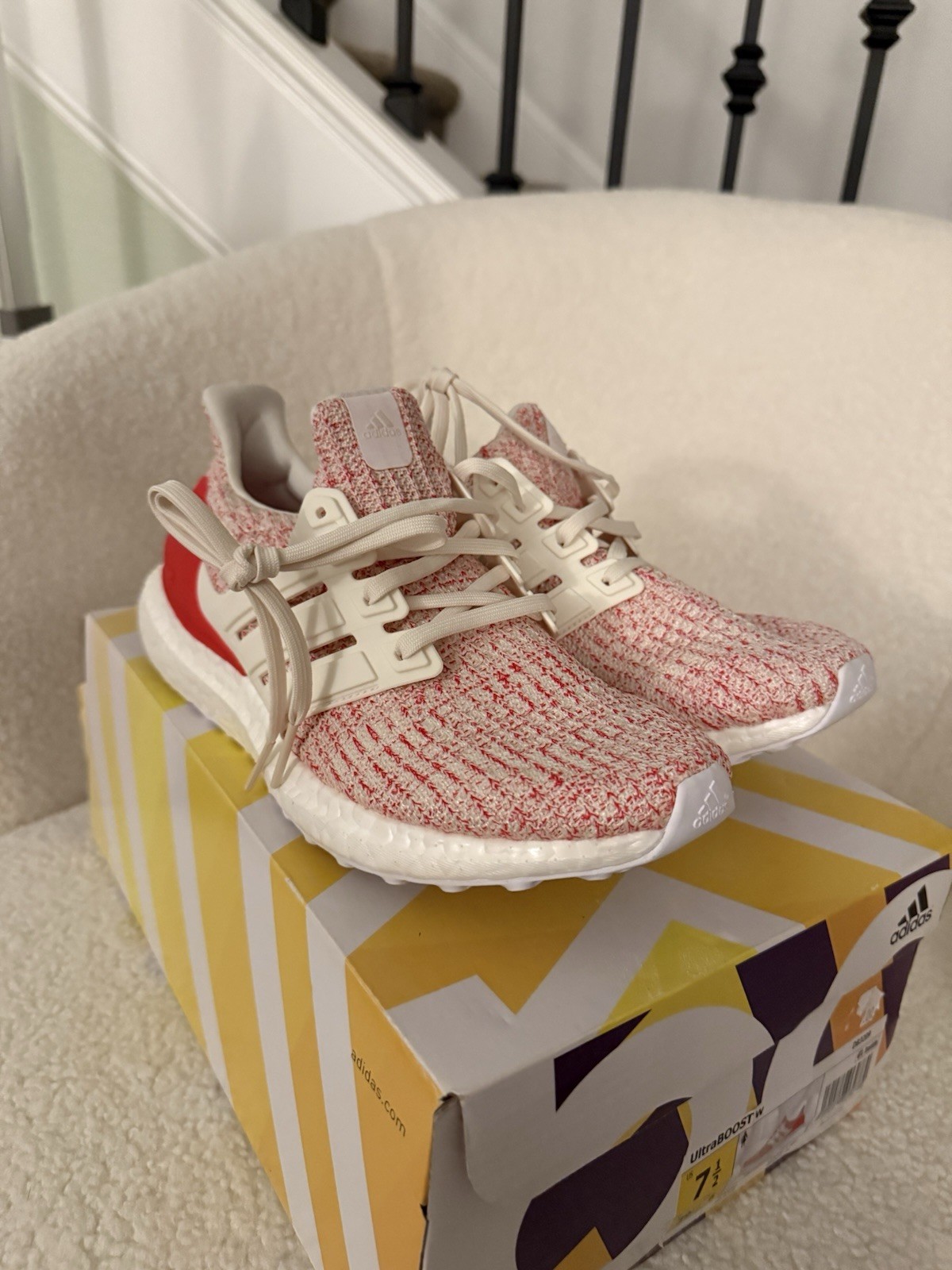 adidas UltraBoost 4.0 Women Primeknit Boost Sneaker Active Red DB3209