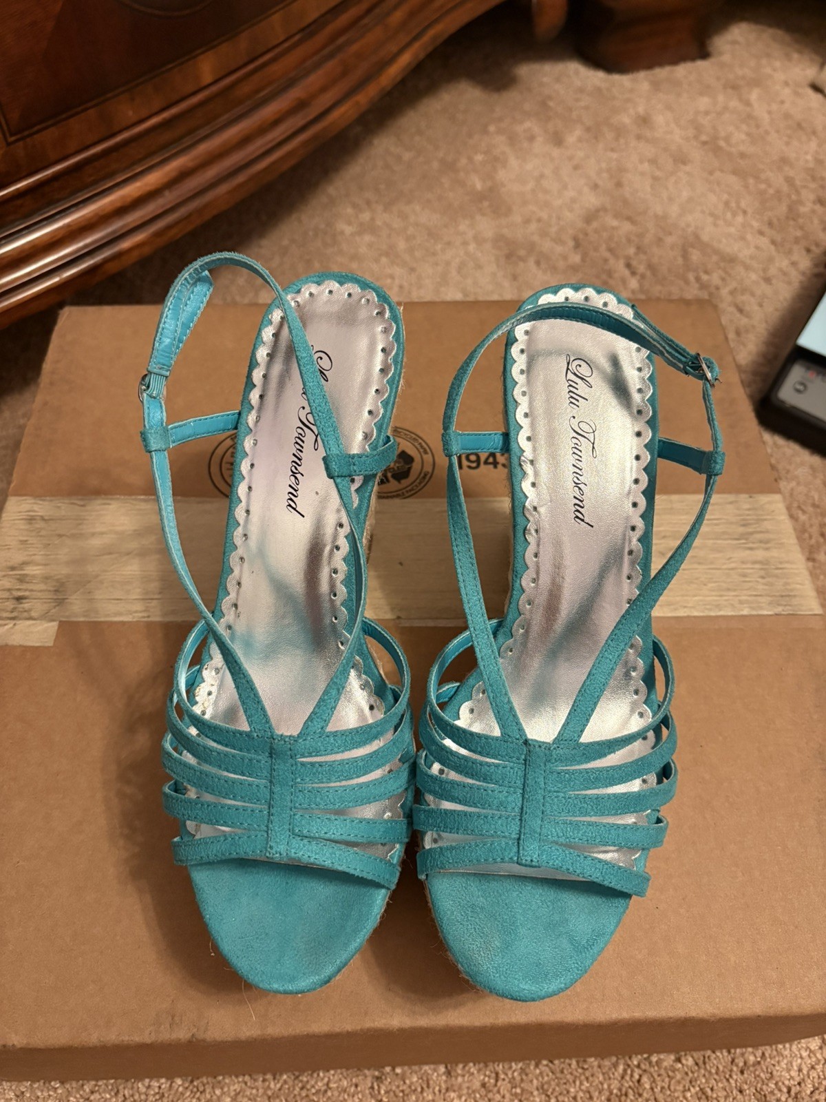 *WITH BOX!* Lulu Townsend Size 9 Green Wedges!