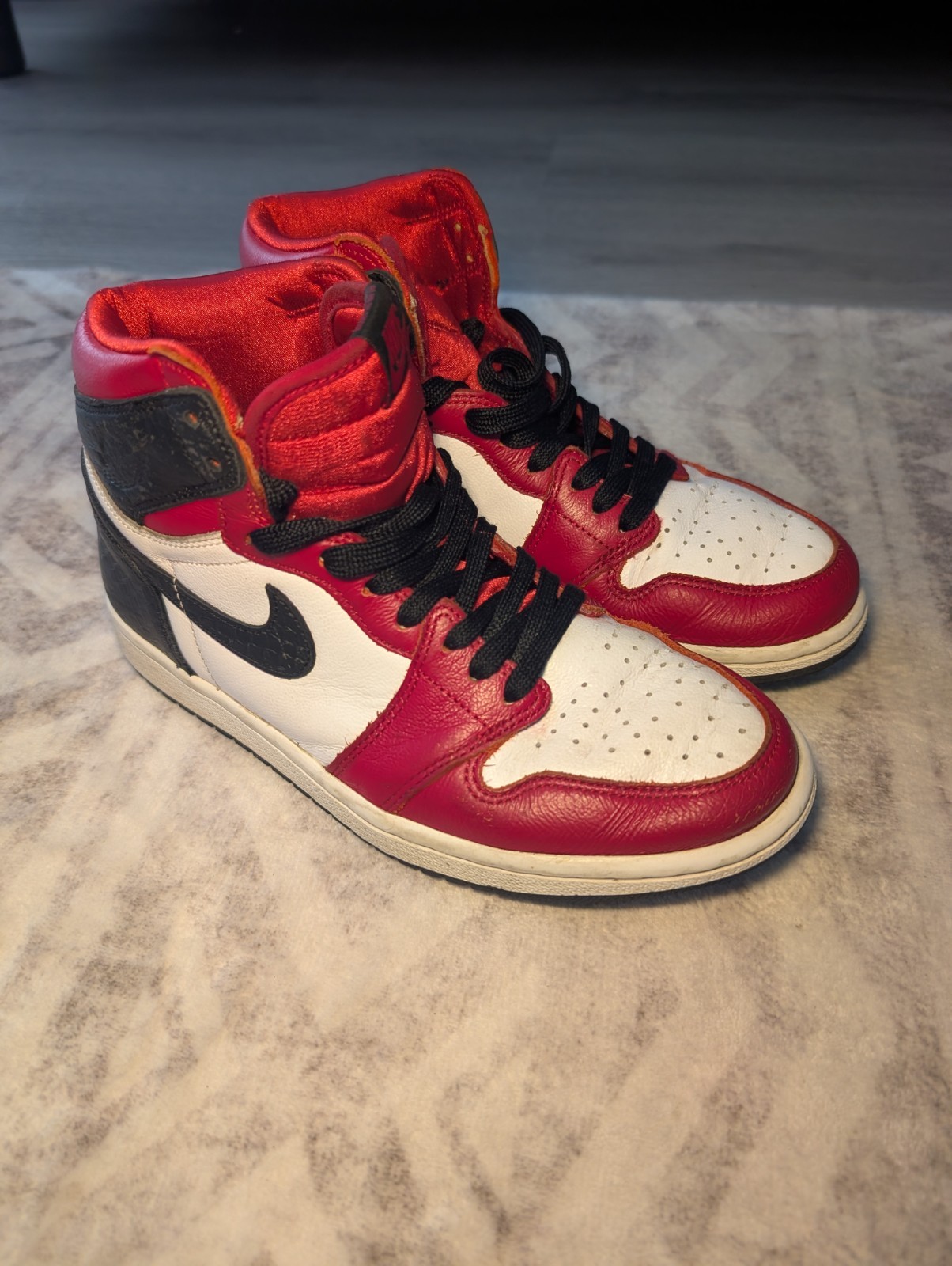 Nike Air Jordan 1 Retro OG High Satin Red White Black CD0461-601 Women’s Size 7