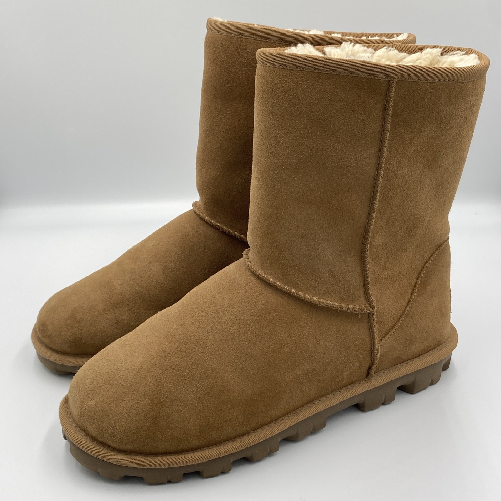 UGG Classic Short Rugged Women’s 9 Chestnut Suede Winter Boots Lug Sole 1115032