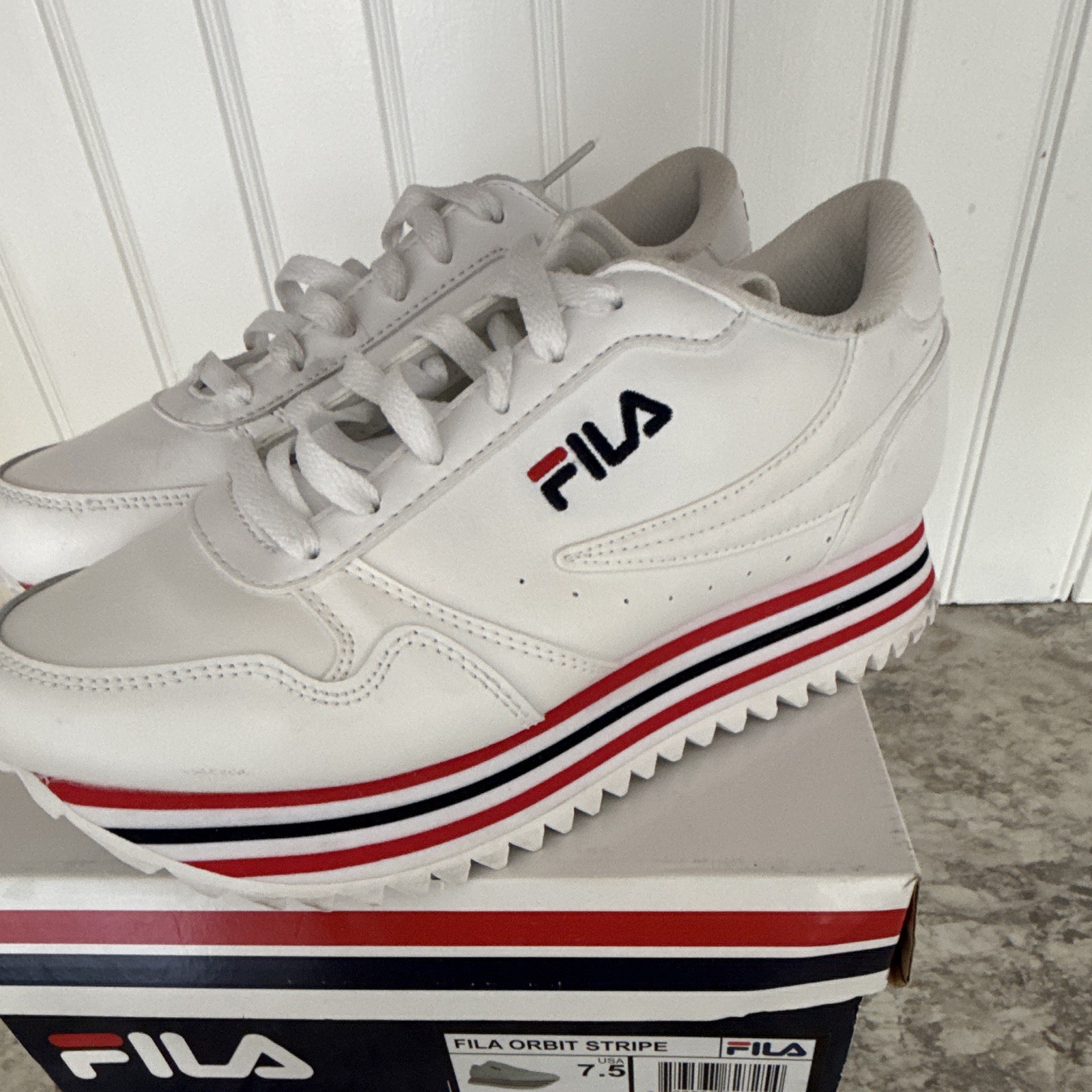 FILA Orbit Stripe Womens Low Top Lace-Up Athletic Sneakers White Red Blue