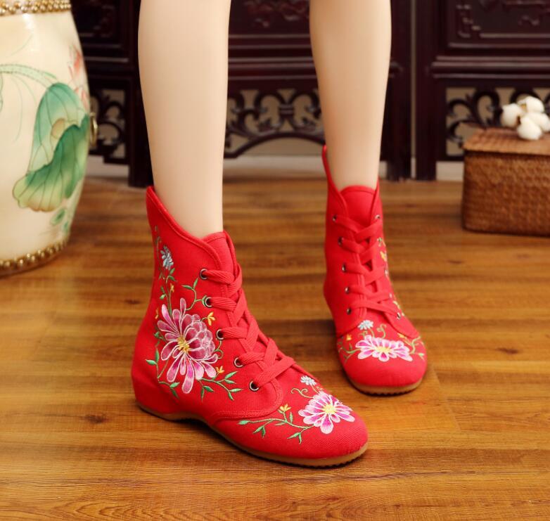 New Women’s Chinese Style Embroidered Cloth Shoes Ankle Strap Flat Floral Shoes