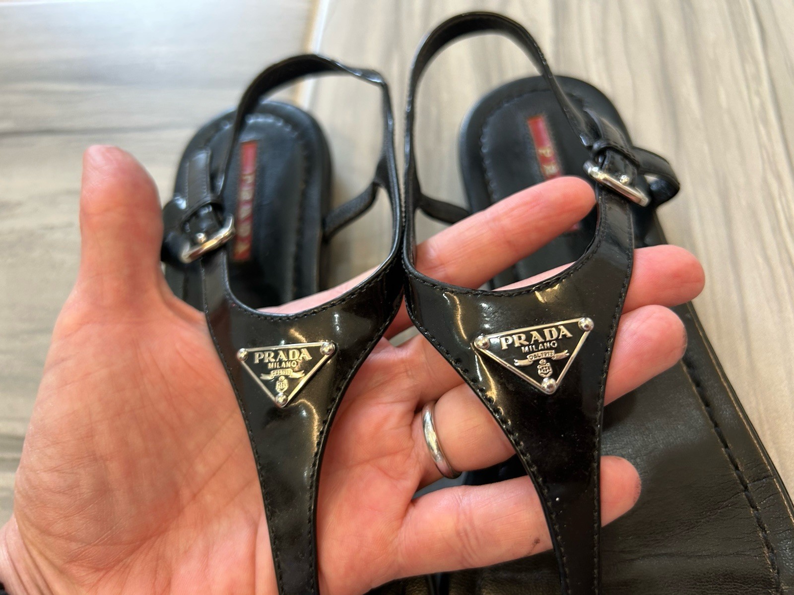 PRADA Black Leather Flat Sandals Logo Emblem On Front Sz 39