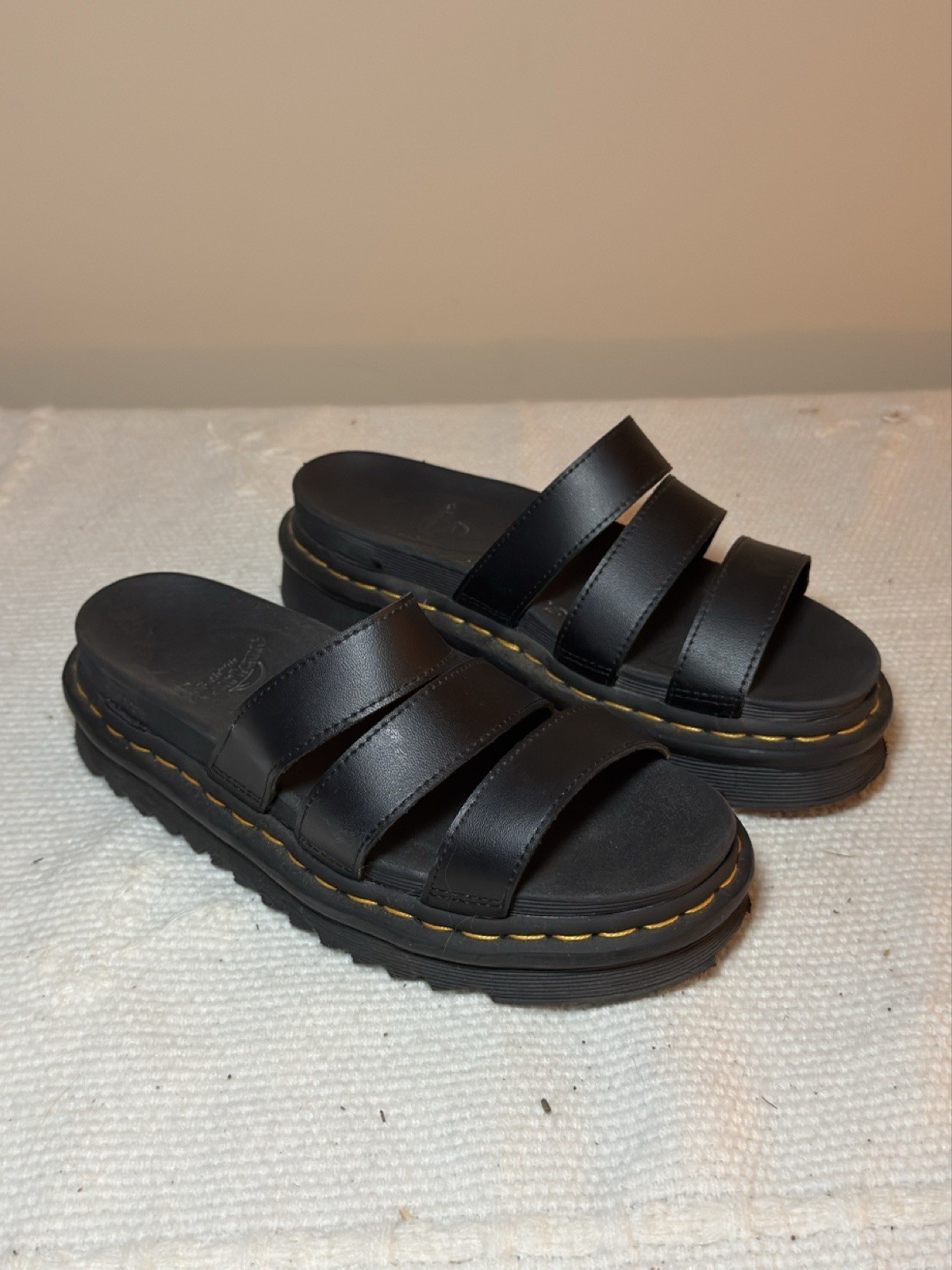 Dr. Martens Blaire Platform Sandals Women’s Shoes 7 US 5 UK Black Leather