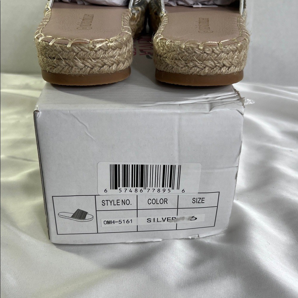 Olivia Miller Silver Rhinestone Espadrille Slides Sandals Women’s 6 New in Box