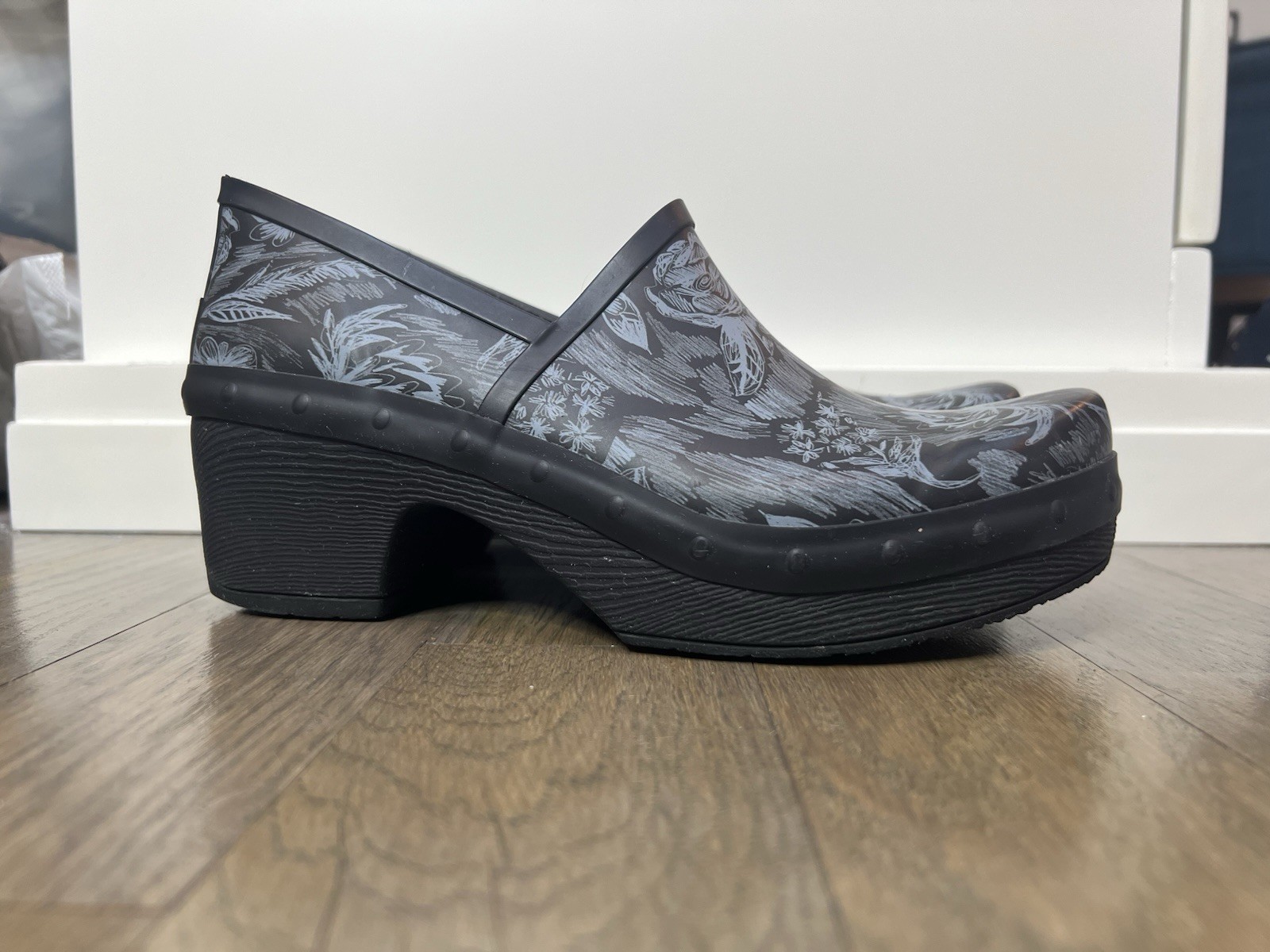 Dansko Richelle Floral Clog Waterproof Slip On Rain Garden Shoes Size 37 Black