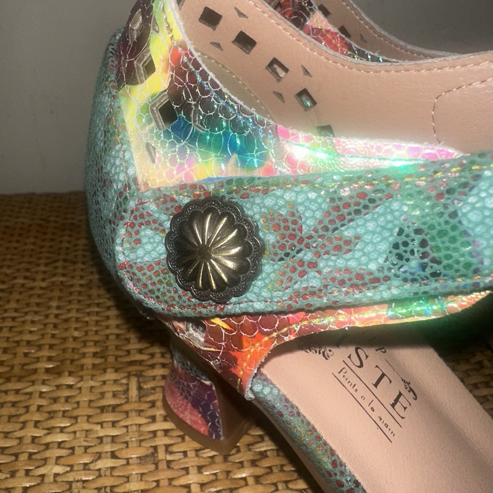 Spring Step LArtiste Visionary Paisley Leather Floral Cutout Mary Jane Heels 41