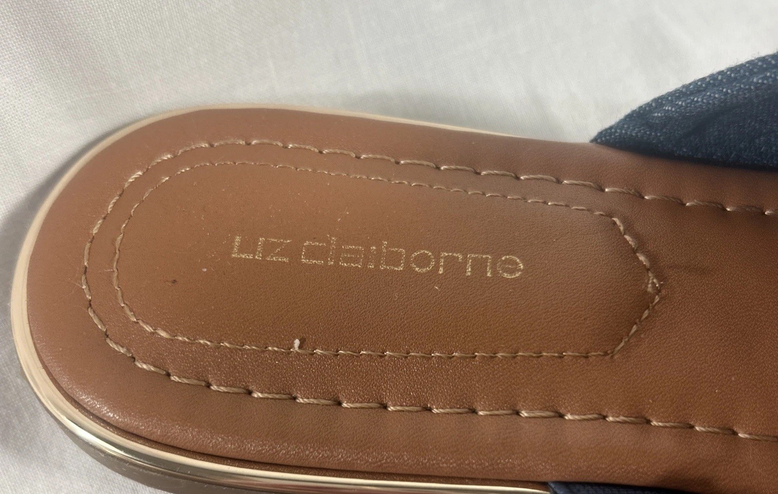 Liz Claiborne Women’s Camillo Flat Gold Tone Ring Sandals Denim Blue Size 8
