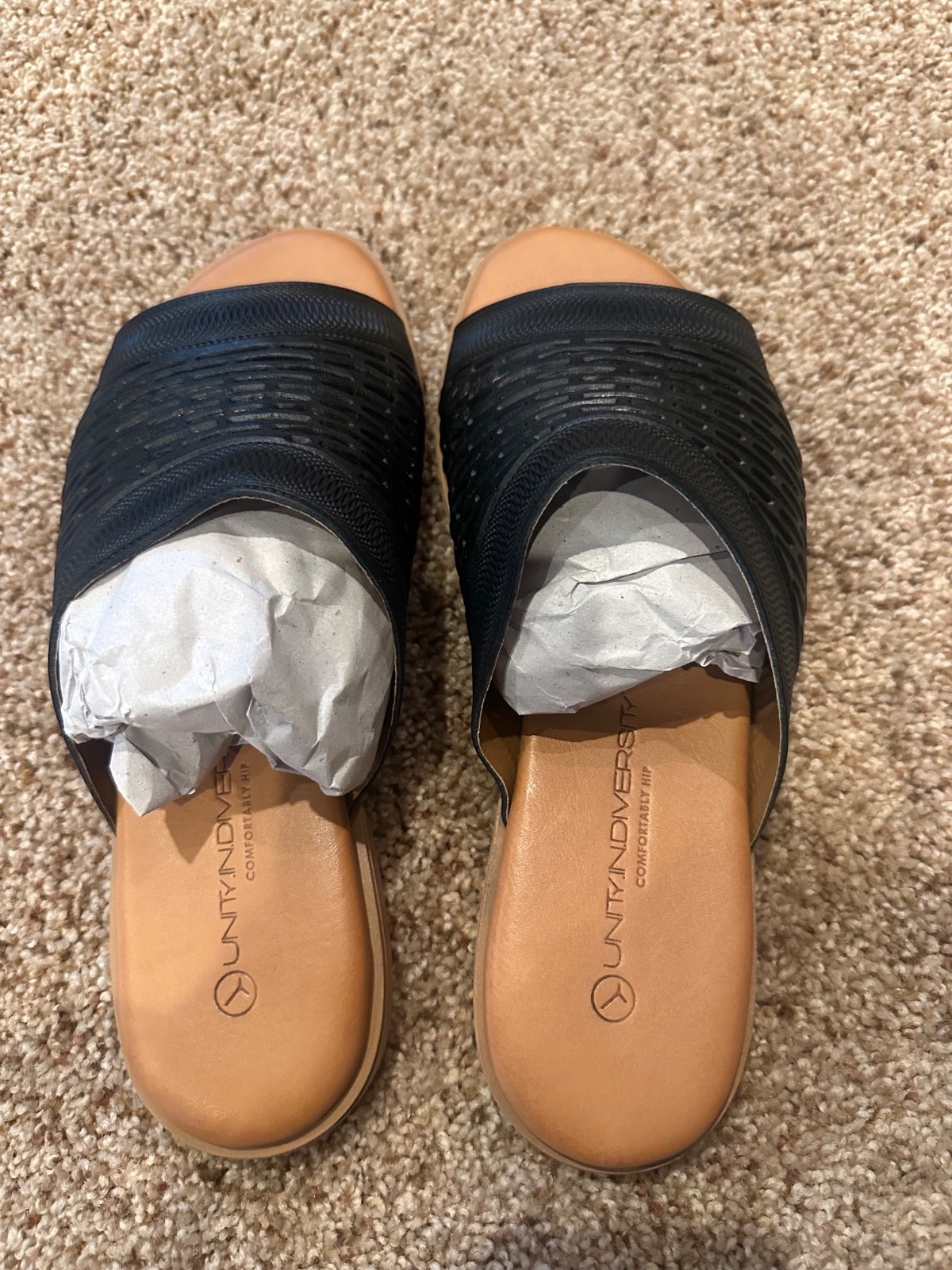 UNITY IN DIVERSITY Brand new, comfy and classy black Rio Slide Women’s sz 9