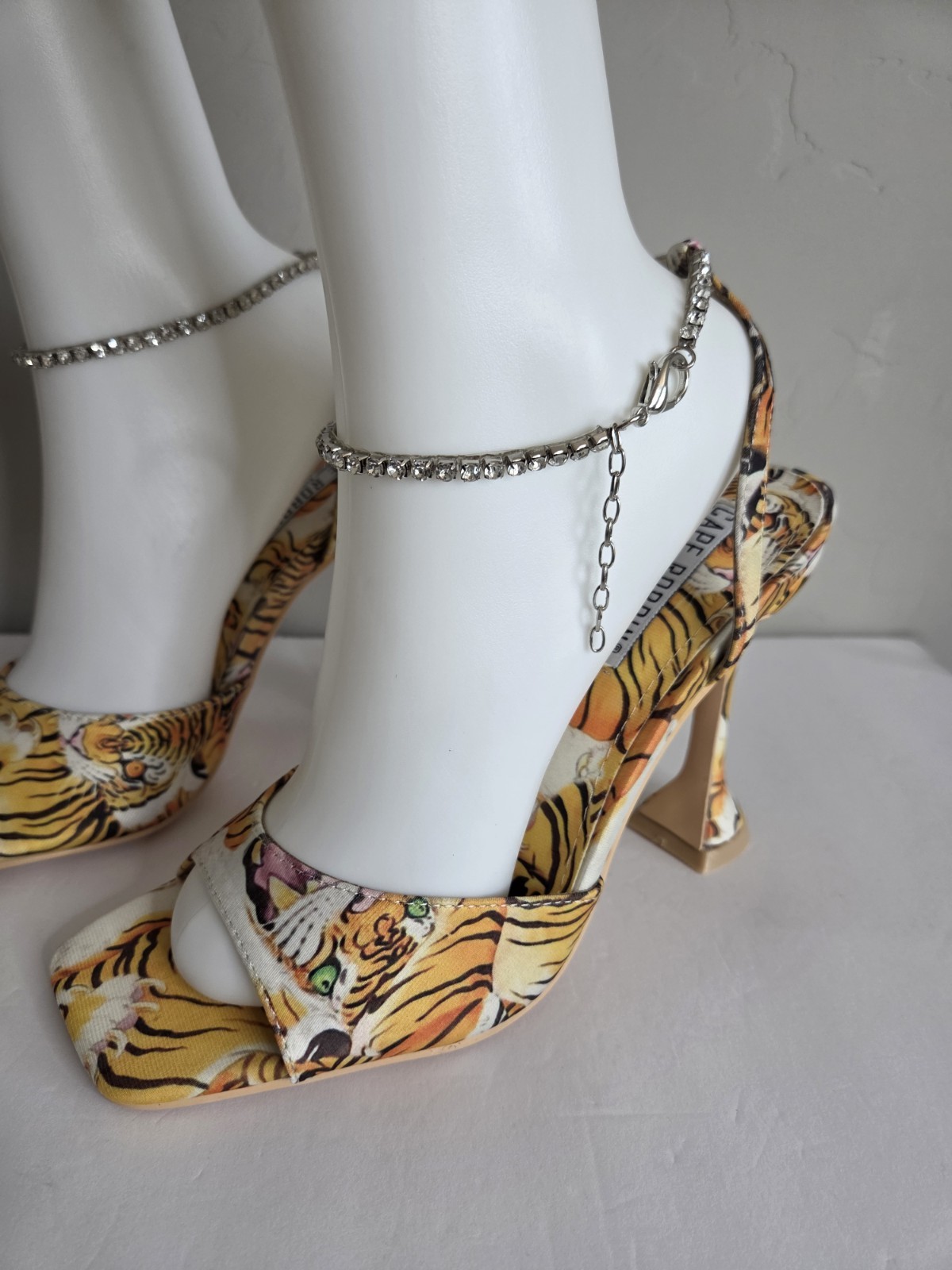 Cape Robbin Tiger Print Rhinestone Ankle Strap High Heel Sandals Women’s Size 8