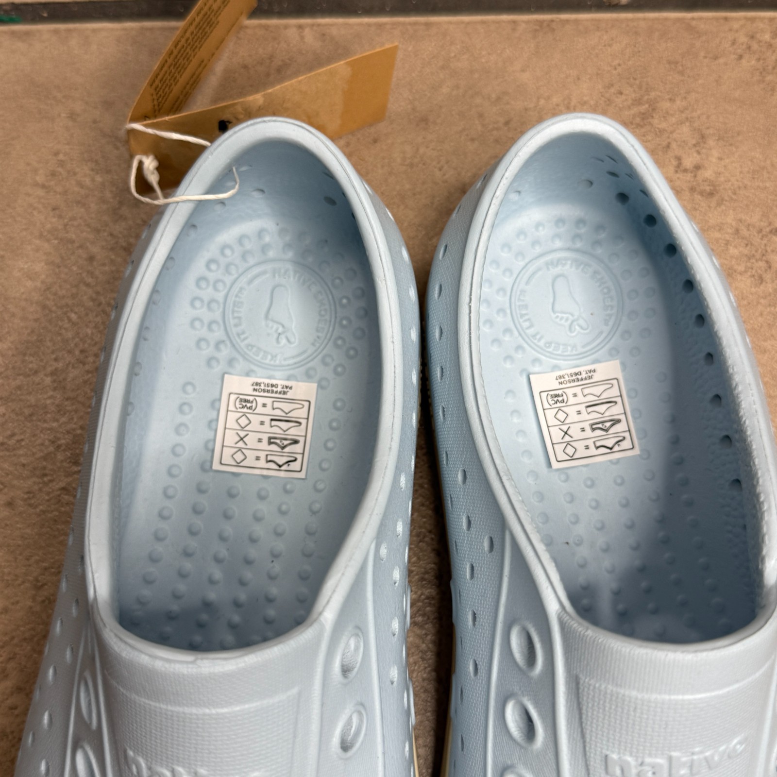 WOMEN’S SIZE 7 Native Jefferson Slip on EVA Foam Shoes Unisex Light Blue