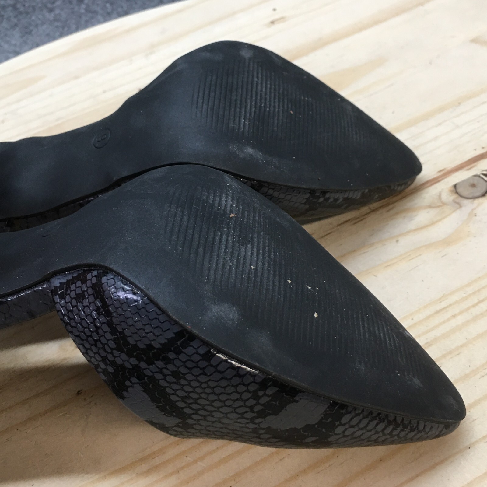 Riverberry Sandals Womens 9 D’orsay Pumps Gray Faux Leather Heeled Snakeskin
