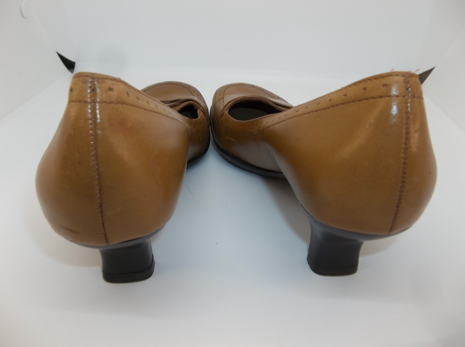VTG MICHELLE D BROWN LEATHER HEELS PUMPS SIZE 6.5 Y2K 90’s NEW NON-SLIP
