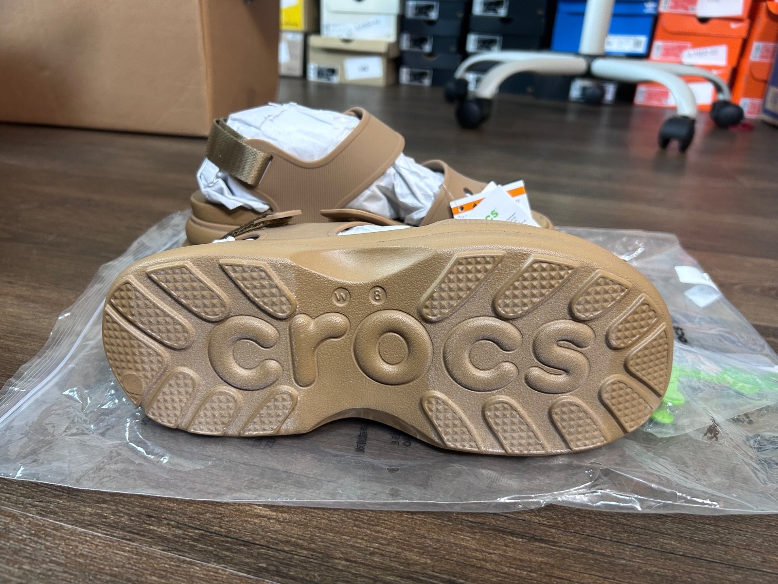 Crocs – Soho Y Strap