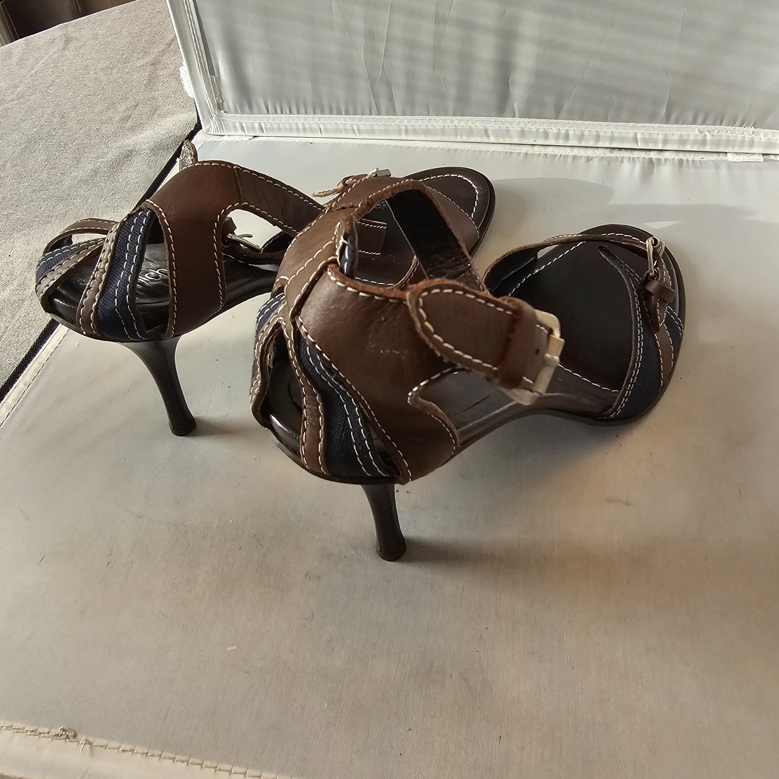 Michelle K Size 11 EU 41 Brown Navy 3.25″ High Heel Buckles Vero Cuoio Italy