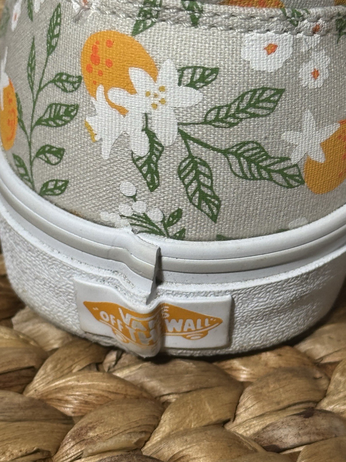 VANS Doheny Era Orange citrus floral low top sneakers womens size 9 canvas shoes