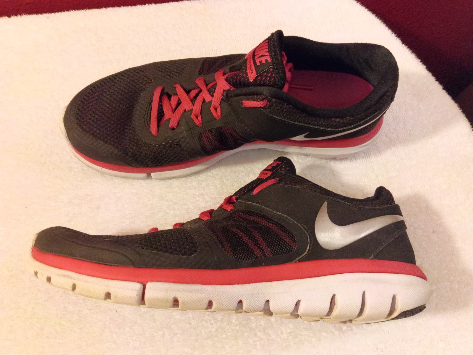 Nike Flex 2014 Run Womens Size 8 Running Jogging Shoes Black Pink