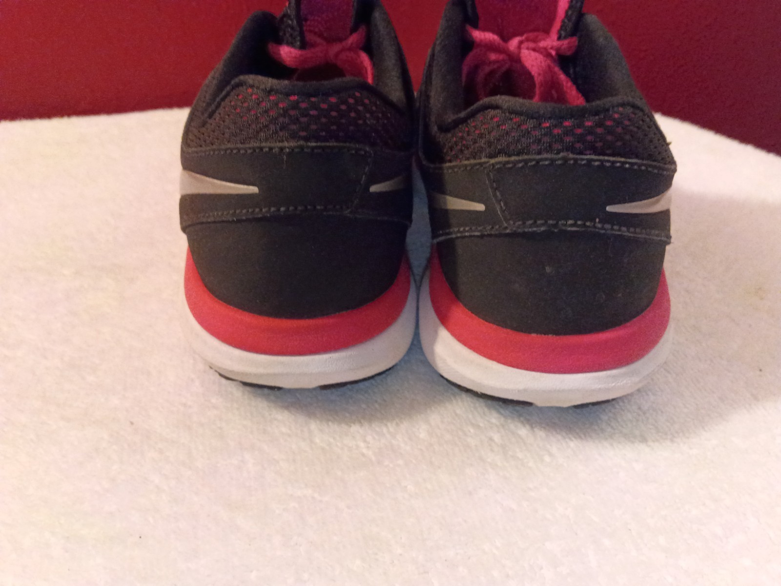 Nike Flex 2014 Run Womens Size 8 Running Jogging Shoes Black Pink