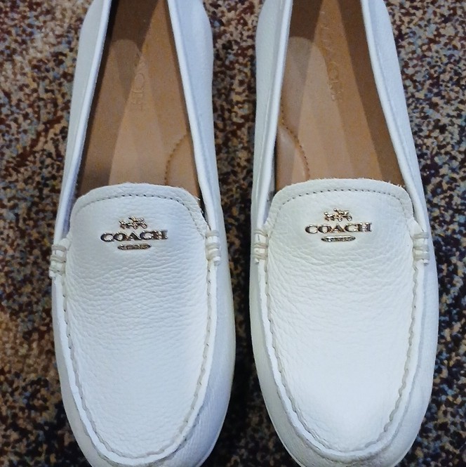 Coach Leather Driver Loafers Chalk/White – Women’s 10B – Brand New In Box