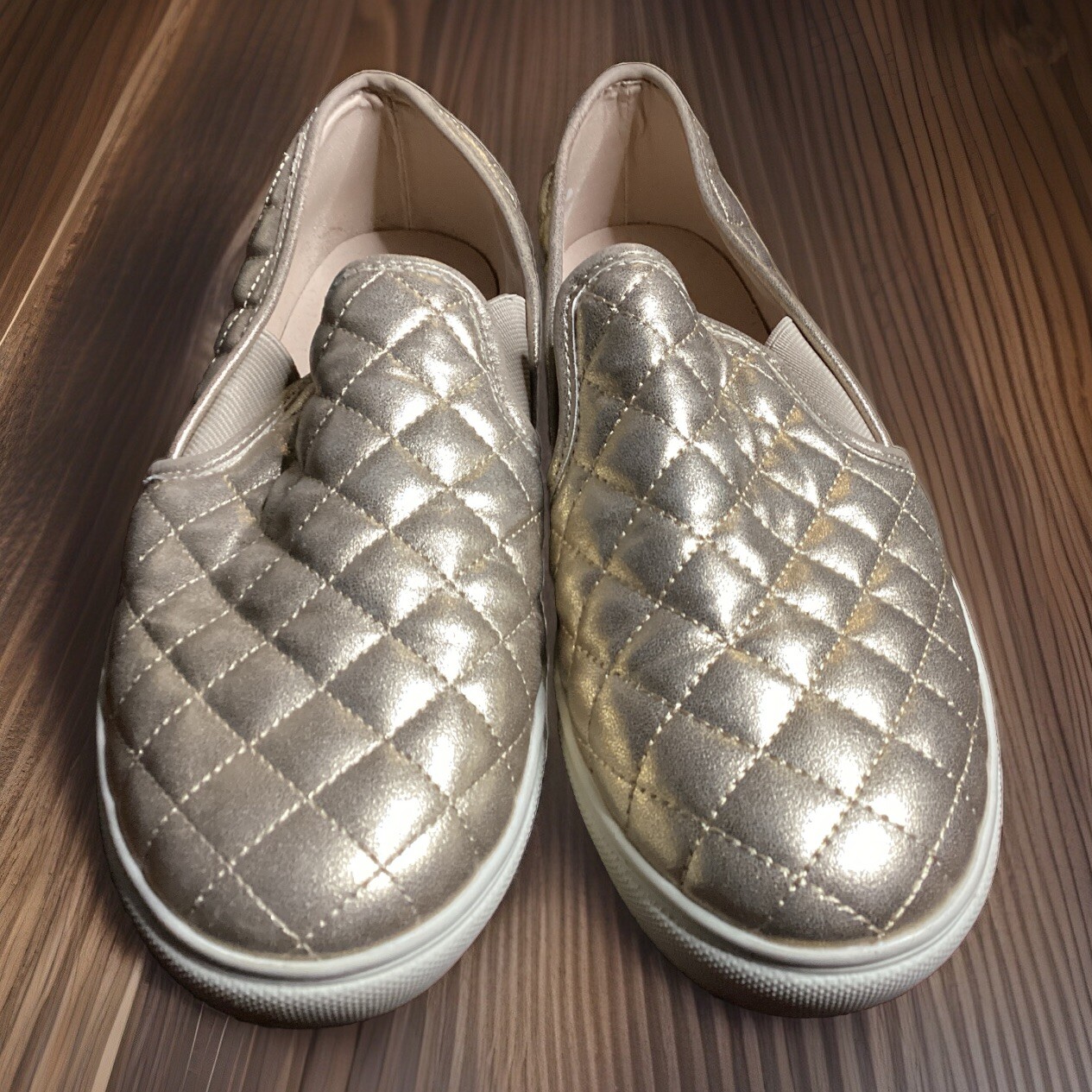 Steve Madden Women’s Size 9B ECENTRCQ Gold Faux Leather Slip On Shoes Sneakers