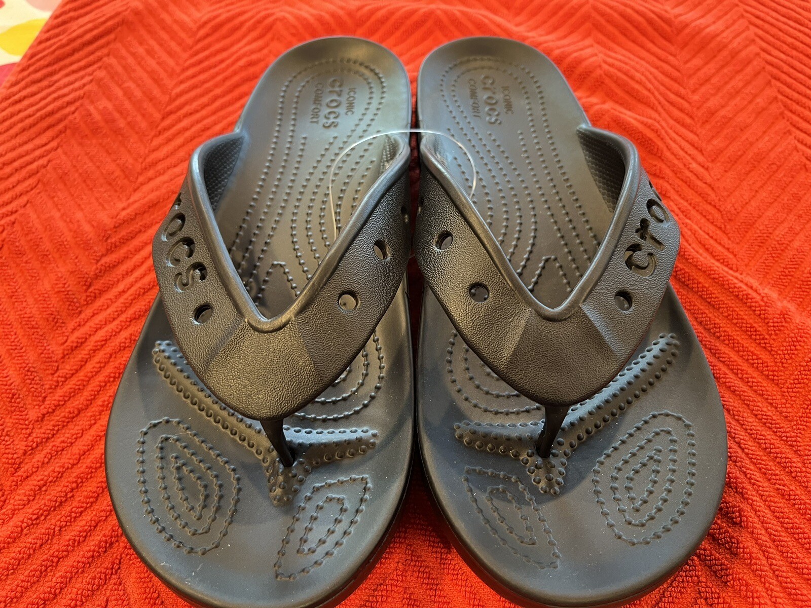 CROCS Black LOGO Women Size 10 Men Size 8 Thong UNISEX Sandals All Terrain