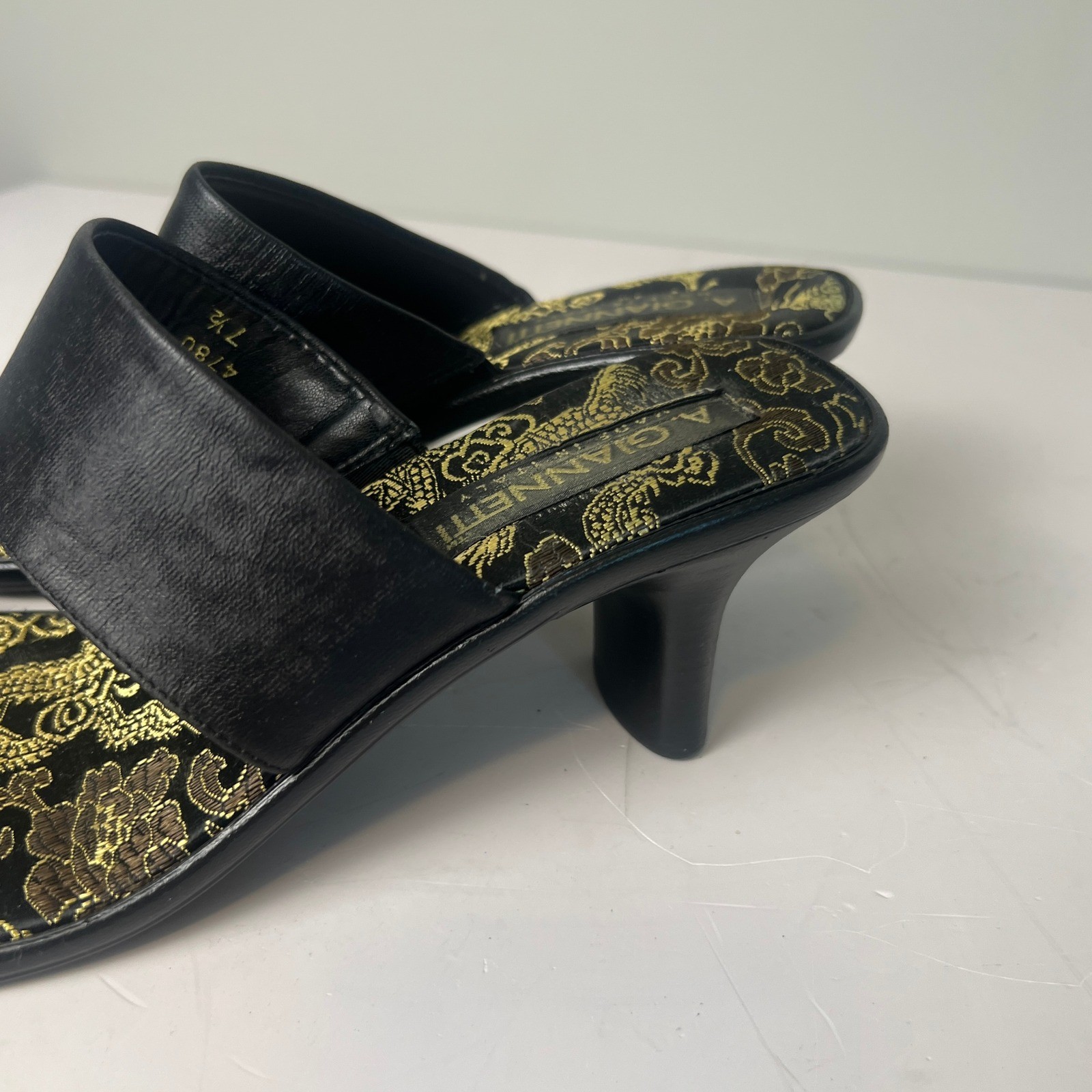 VTG 90s Y2K A. Giannetti Kitten Heel Sandals Womens 7.5 Brocade Toe Ring