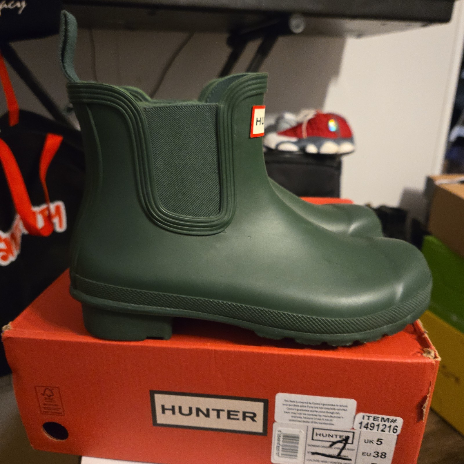 Hunter Original Chelsea Women’s Waterproof Rain & Farm Boots (Hunter Green)