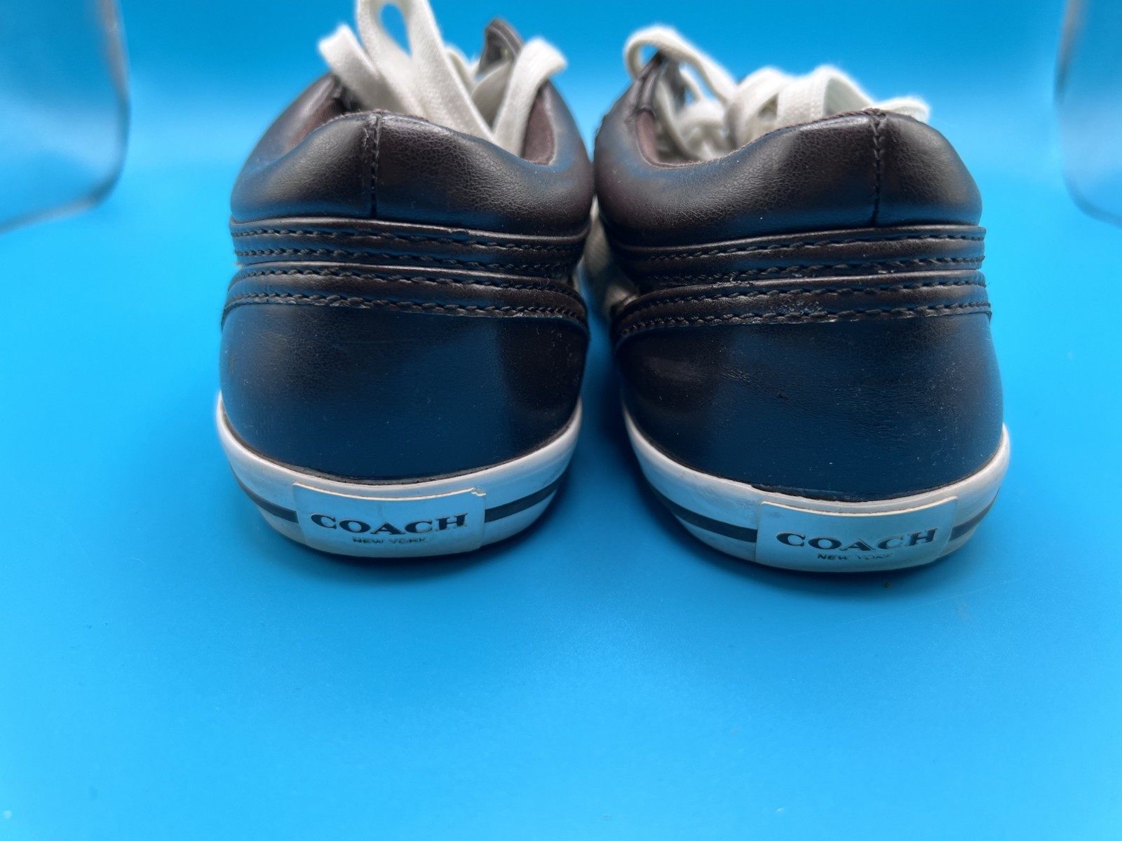 Coach Francesca Women’s Signature C Canvas Sneakers – Size 7B