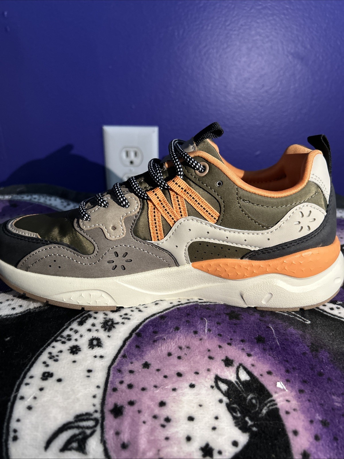 Nicole Miller New York Olive Multi Flown Sneakers Size 6 1/2 Brand New In Box