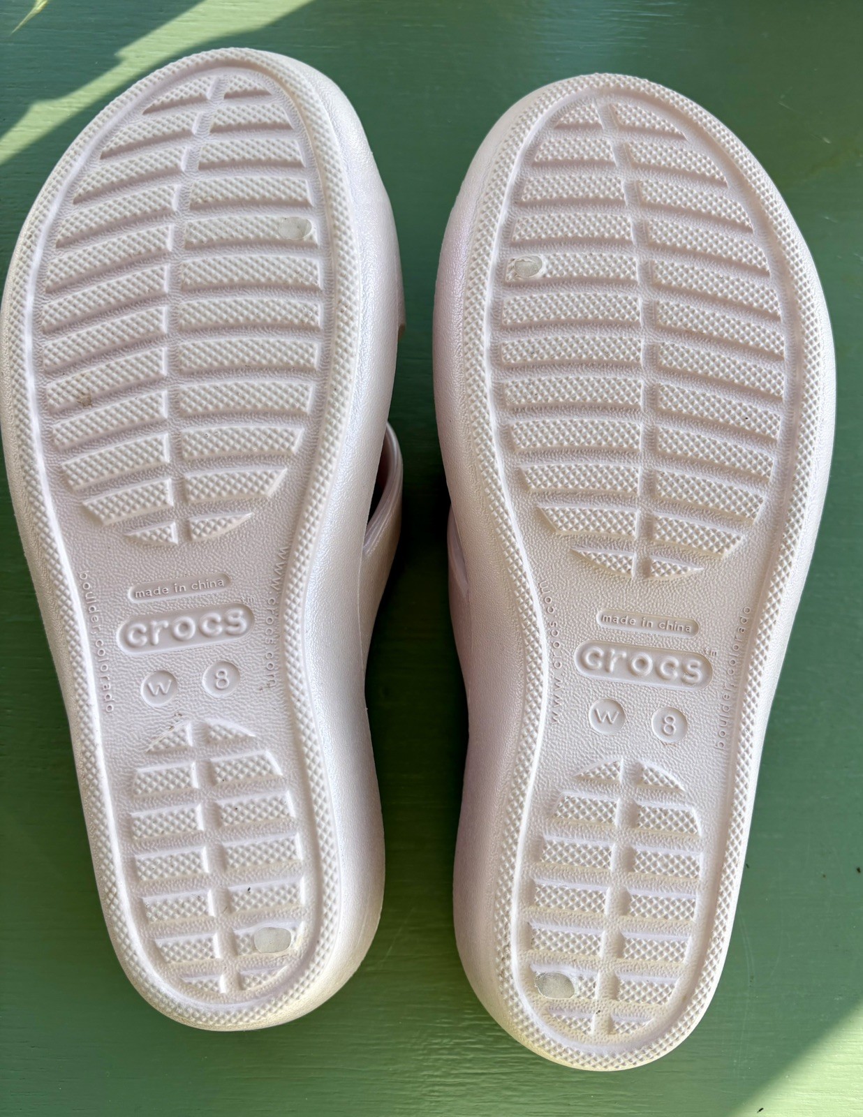 Crocs Pink Iridescent Patricia Strappy Cross-Strap Wedge Slide Sandals. Size 8W