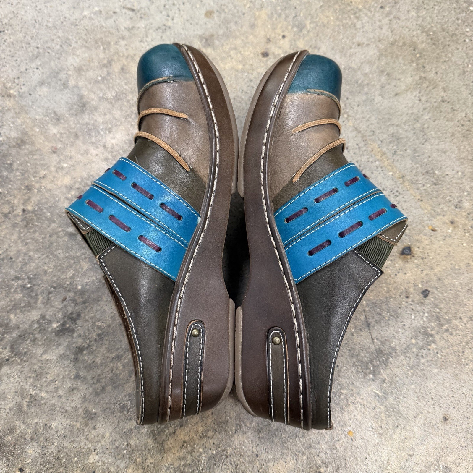 L’Artiste Spring Step Reggae Handpainted Leather Clogs Mules Blue Brown 39 US 8