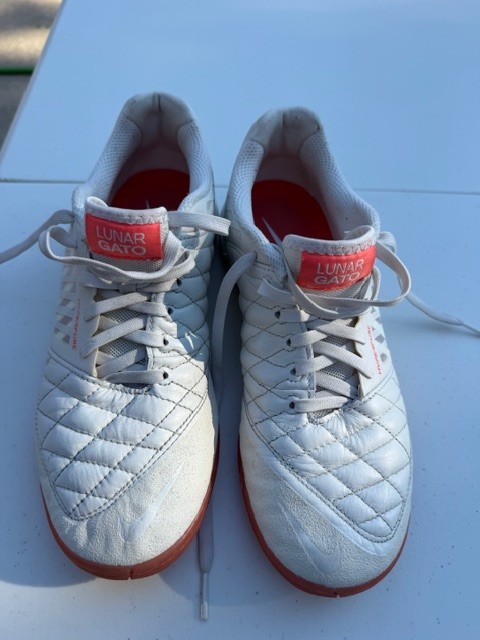 Nike LunarGato Hyperfuse Lunargato II Indoor Soccer Shoes (Phantom/Mango) size 6