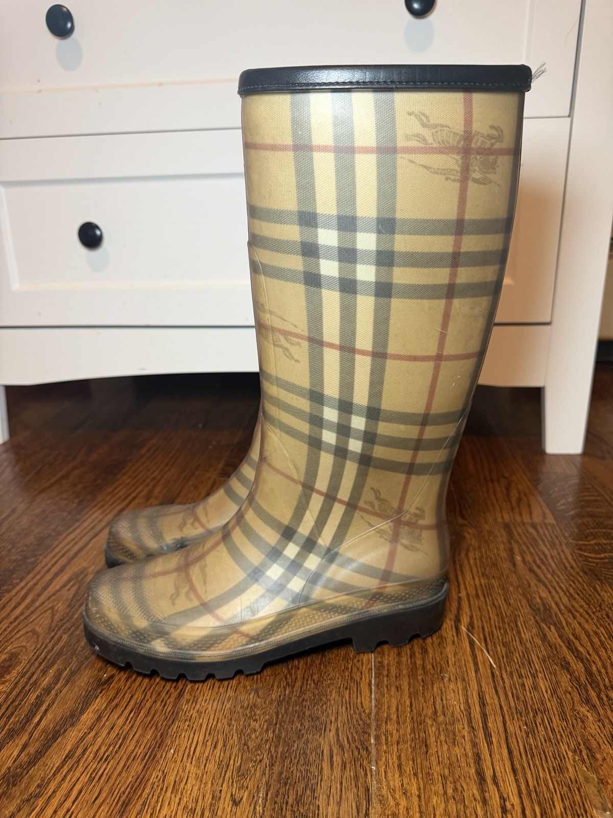 Womens Burberry Classic Nova Check Rubber Wellington Rain Boots Size 38 / 7.5 US