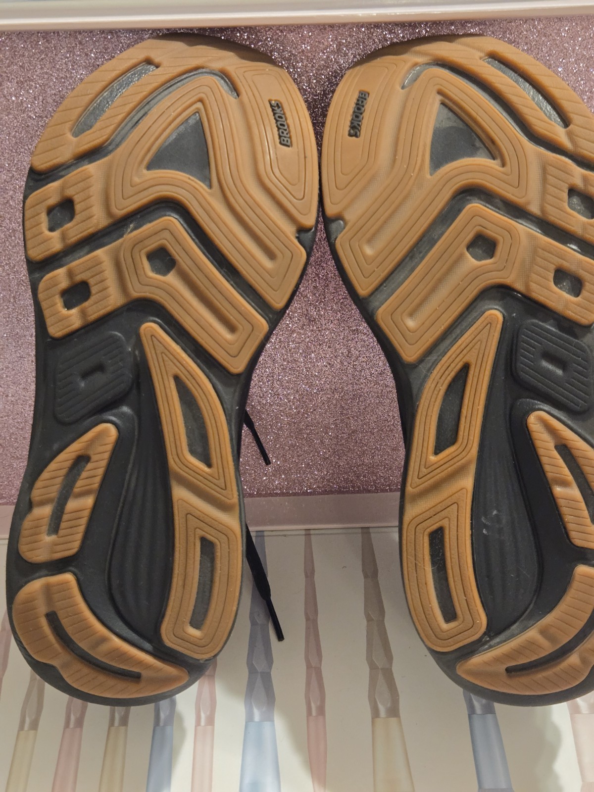 Brooks Revel 8 Black Gum Women’s Running Shoes Size 7.5 Medium 1204561B072