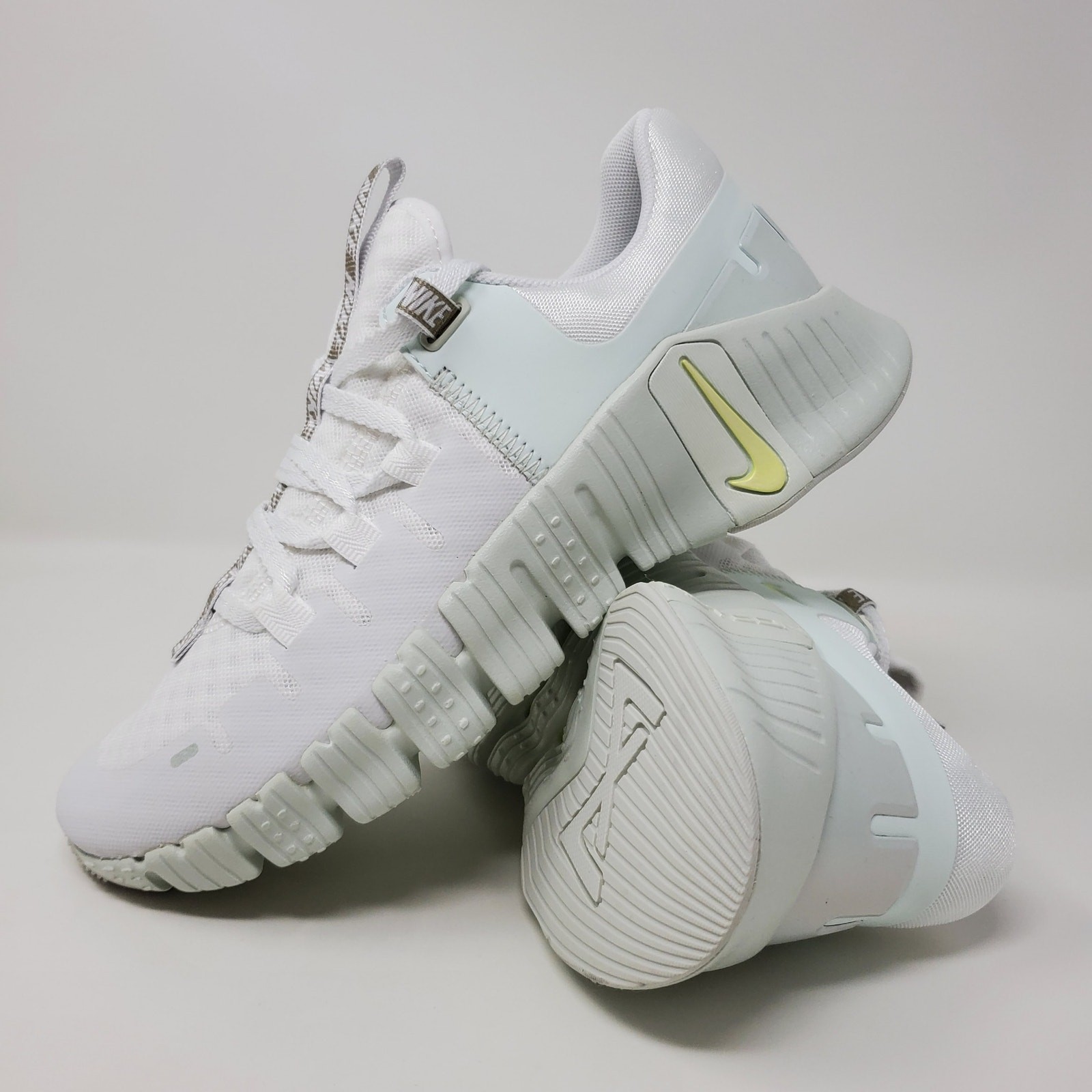 Nike Free Metcon 5 PRM Women’s Size 7 Summit White Sea Glass FJ1548-100