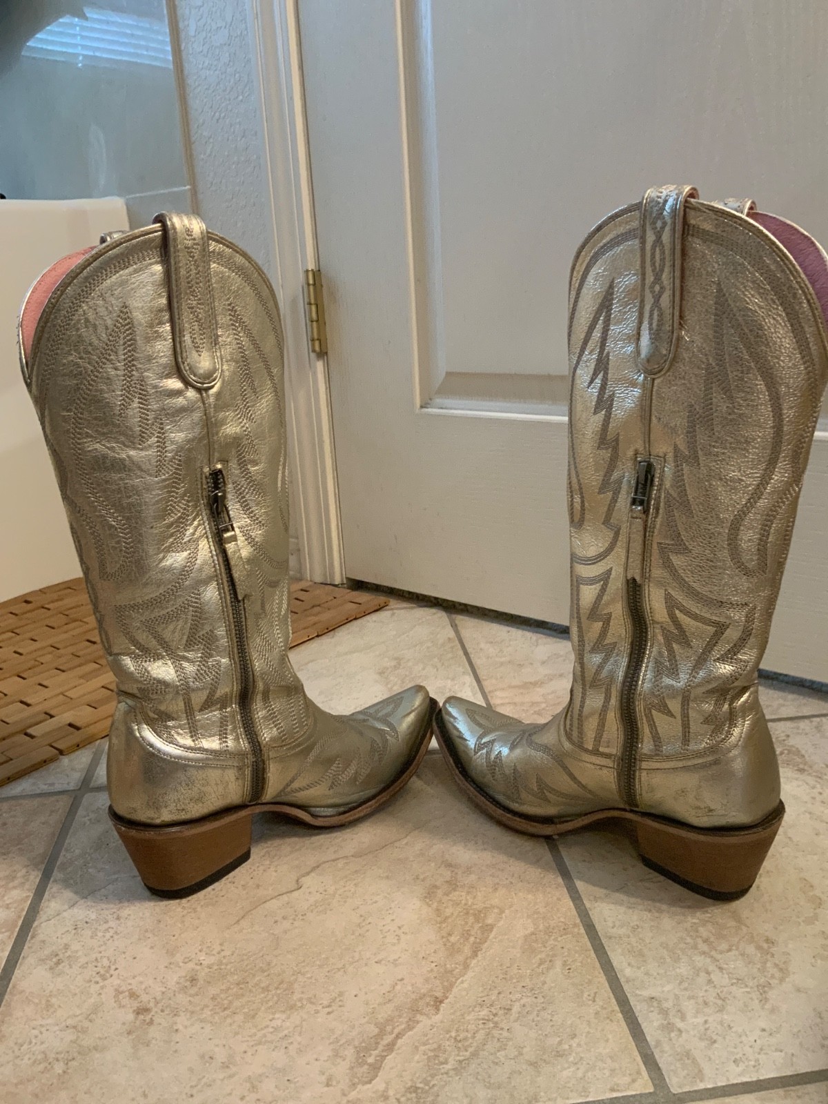 7.5 Junk Gypsy Women’s Nighthawk Champagne metallic Snip Toe Western Boots