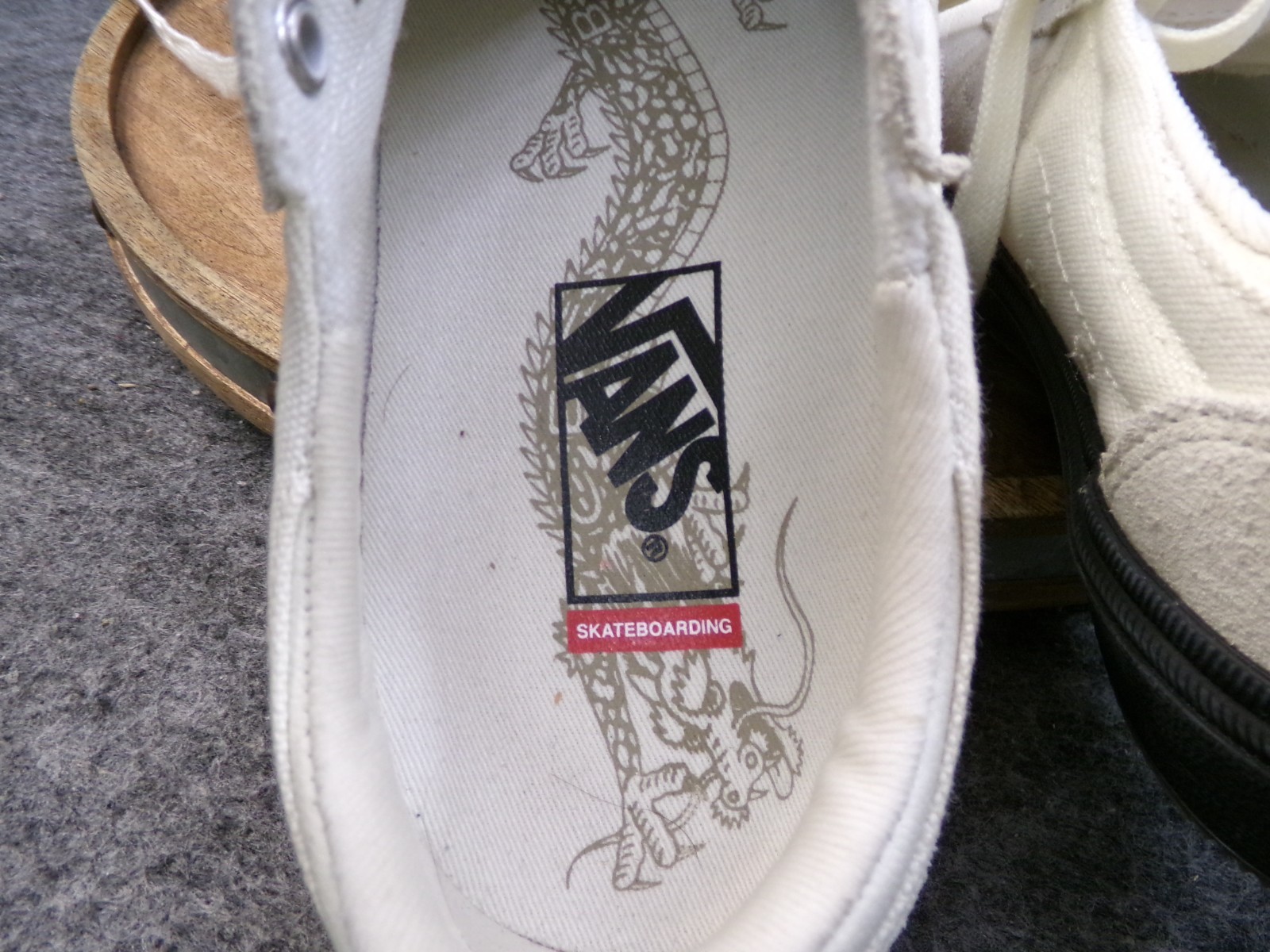 Vans Gilbert Crockett Pro Mens 5.5 / Womens 7 Antique White/Black VN0A5JIF86H