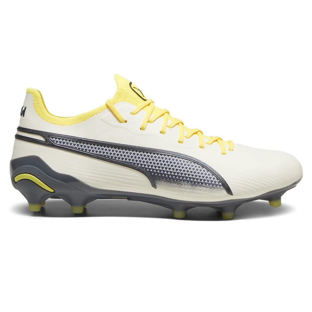 PUMA King Ultimate Firm GroundArtificial Ground Soccer Cleats Womens Size 5.5 M