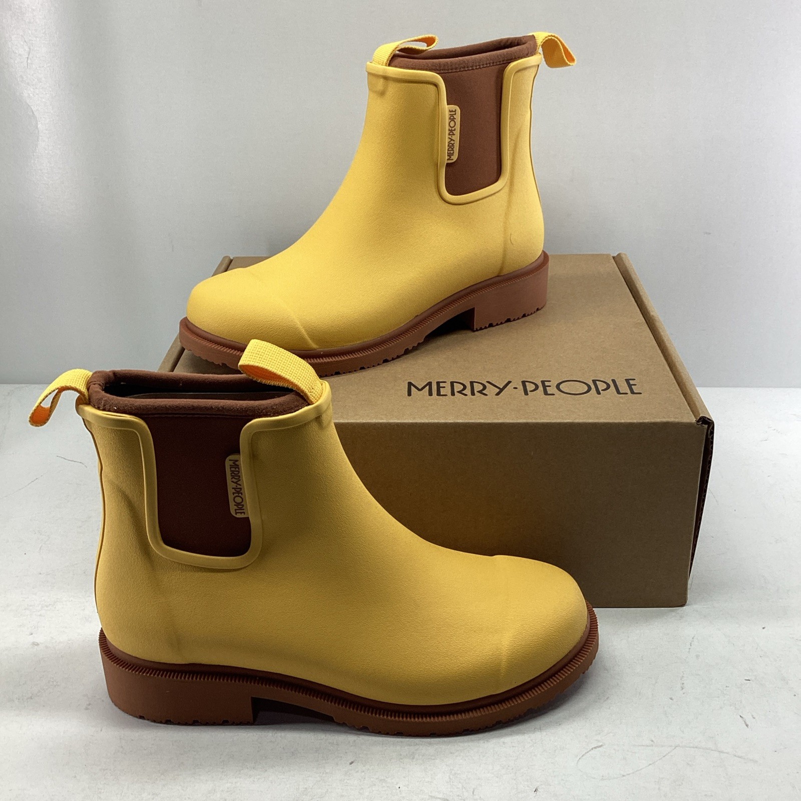 Merry People Bobbi Ankle Rain Boots Sunflower US M4 W5-5.5