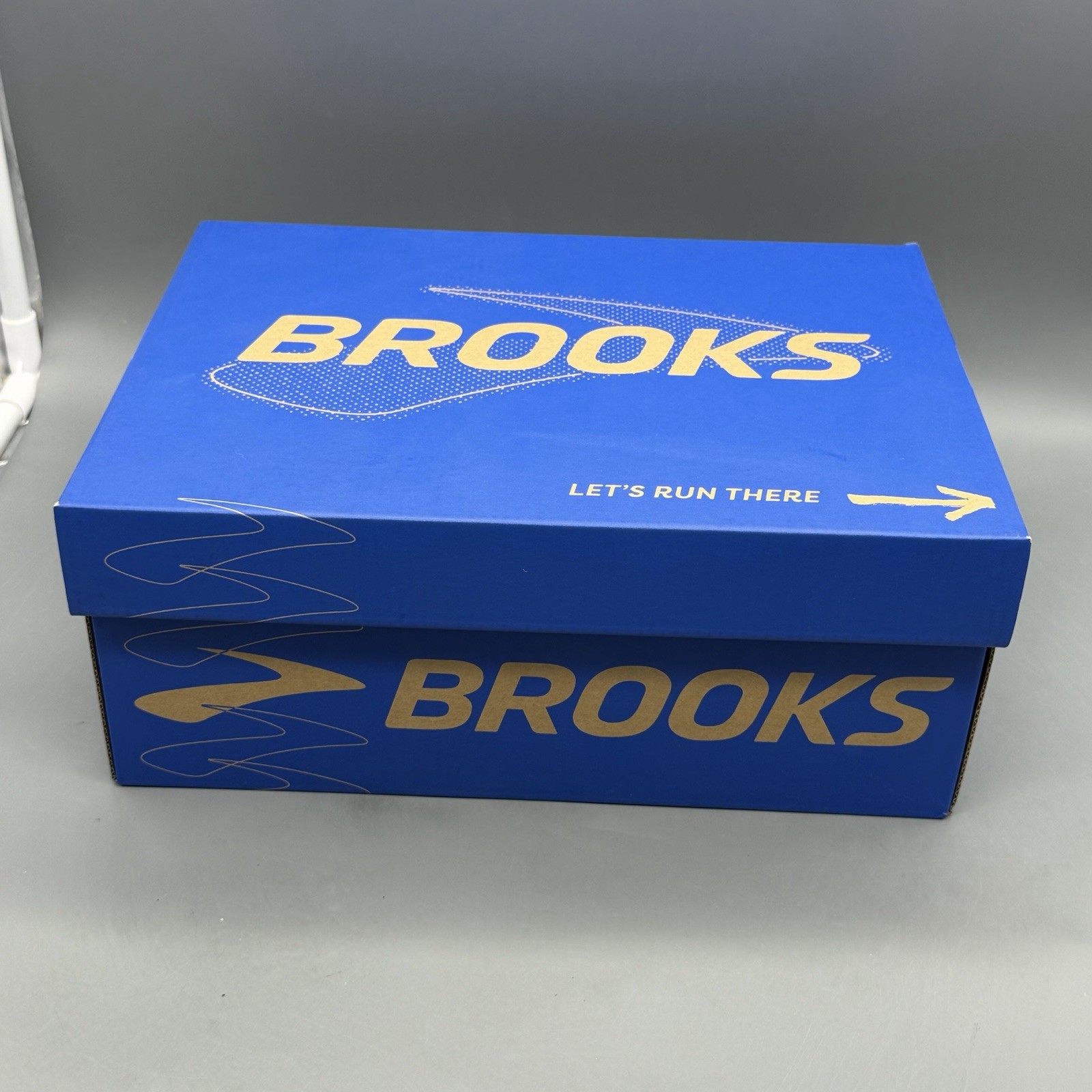 Brooks Glycerin 23 Women’s 6 B Running Shoes Athletic Gym Walking Coral Peach