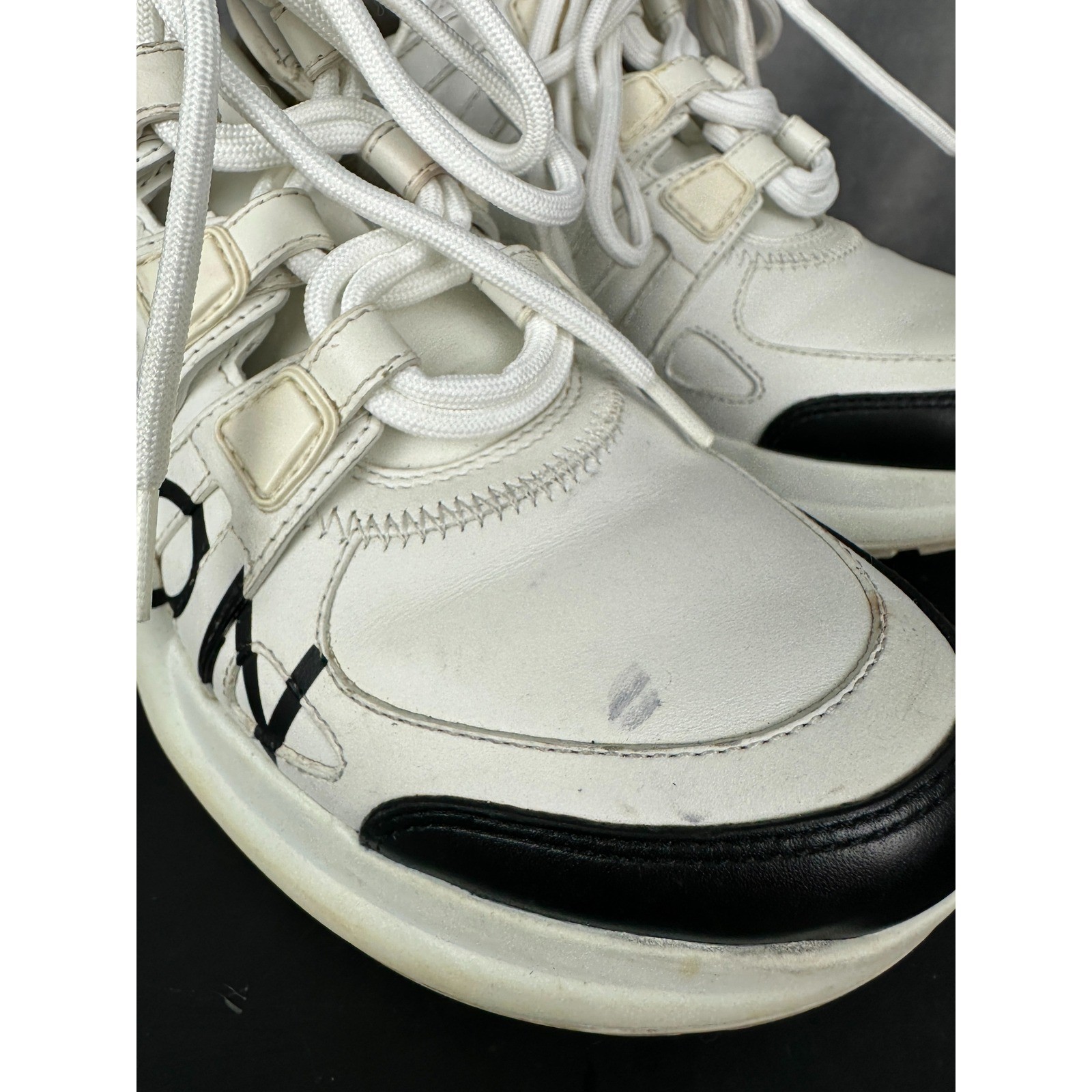 Louis Vuitton Archlight Sneaker White Black 35 Luxury Chunky Graphic Trainer