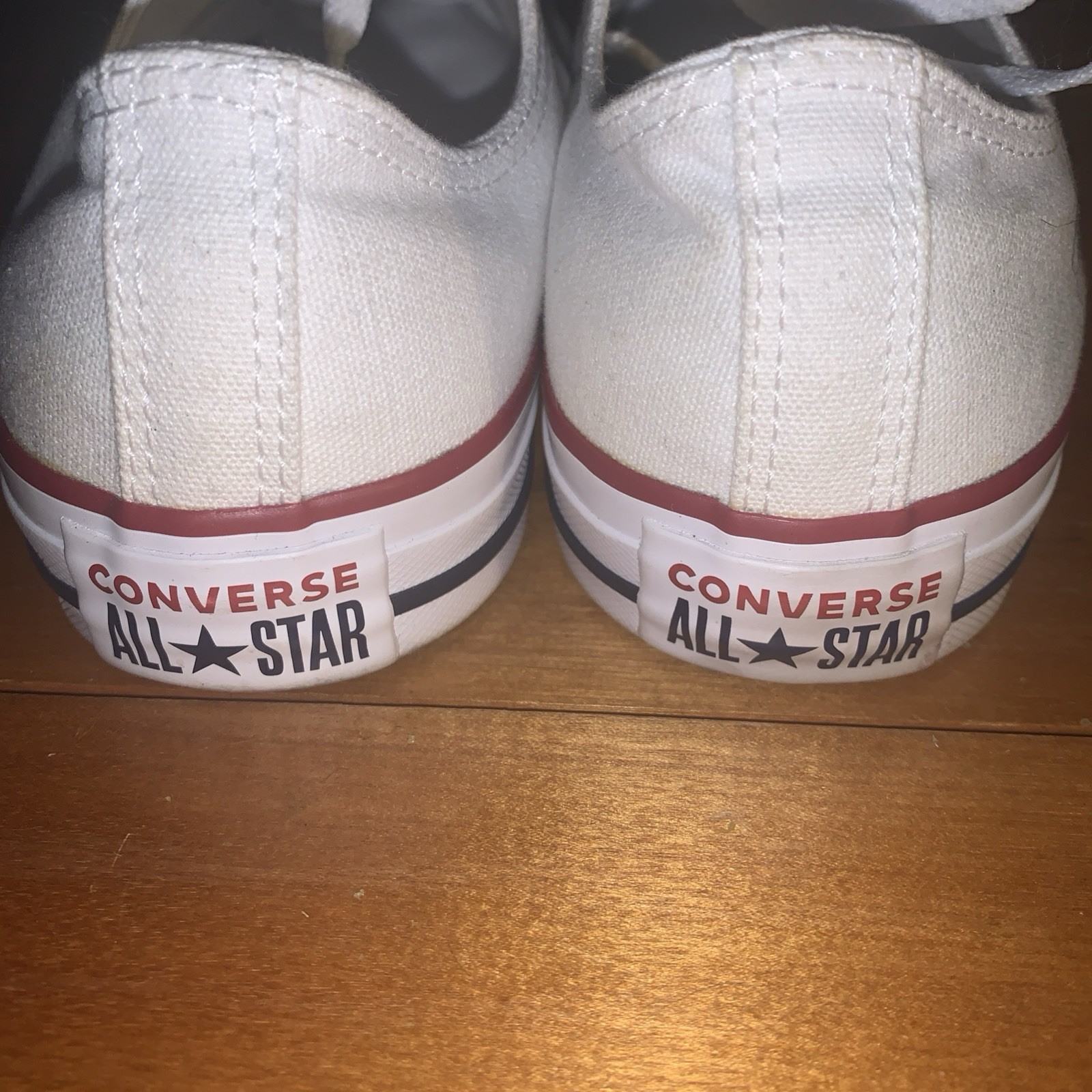 Converse Chuck Taylor All Star Low-Top sneakers in white 8 men 10 women