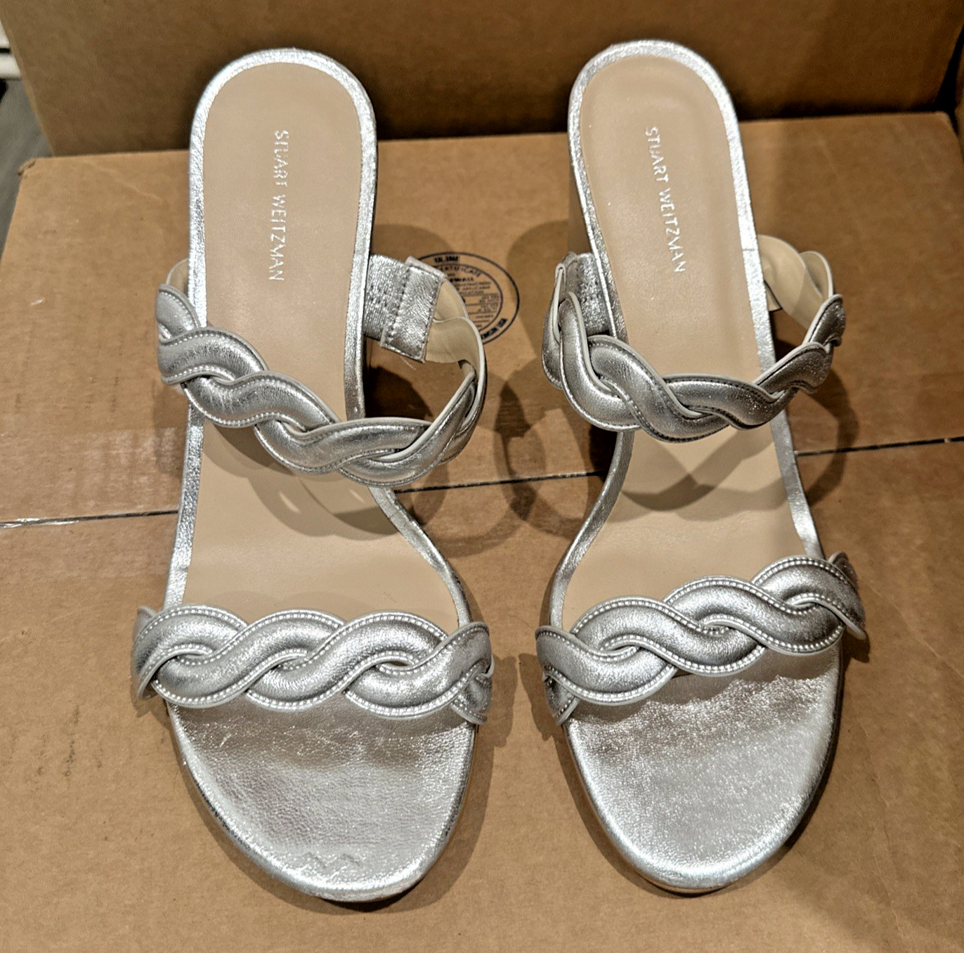 STUART WEITZMAN EU 40/ US 9.5 Twistie Block 75 Metallic Mule Platinum *FLAWED*