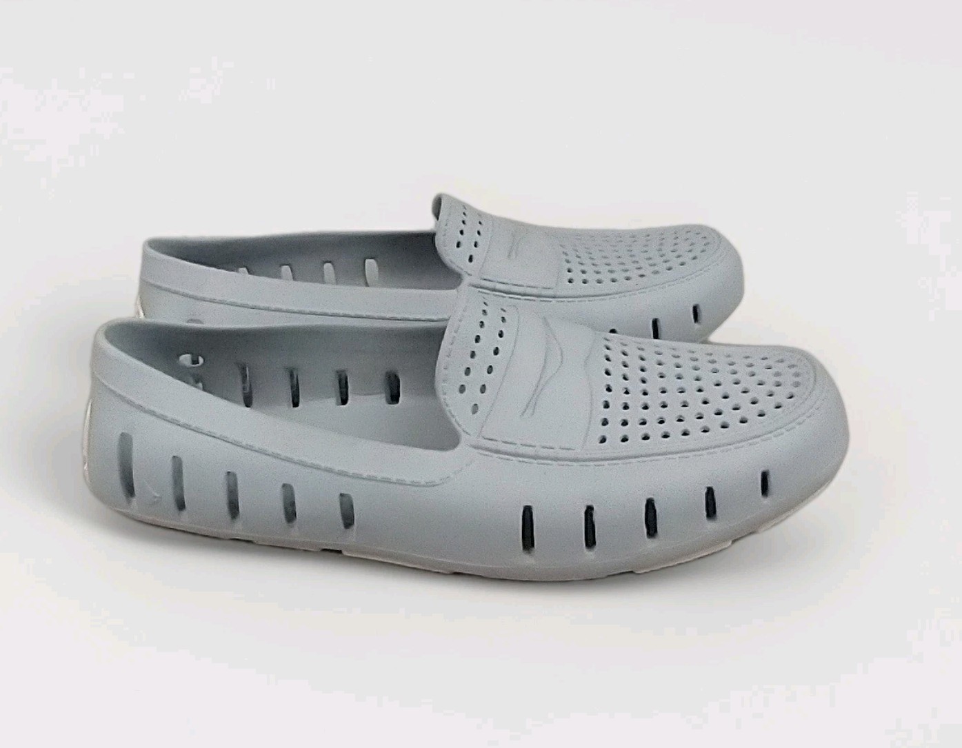 Floafers Country Club Driver Women 10 Light Grey Waterproof EVA Foam Loafers