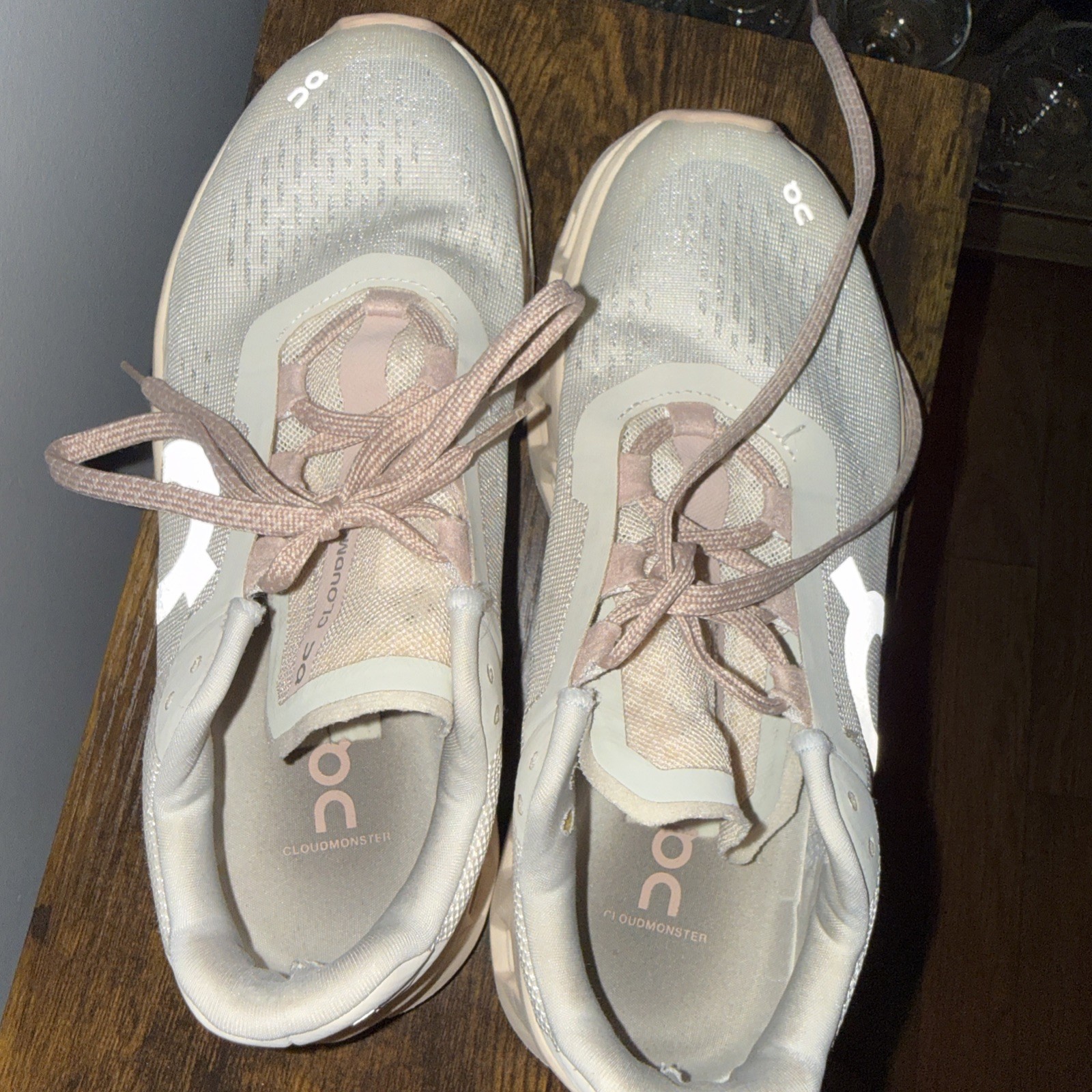 On Women’s CloudmonsterMoon/Fawn 8 MASIN: BOC5S5KX14